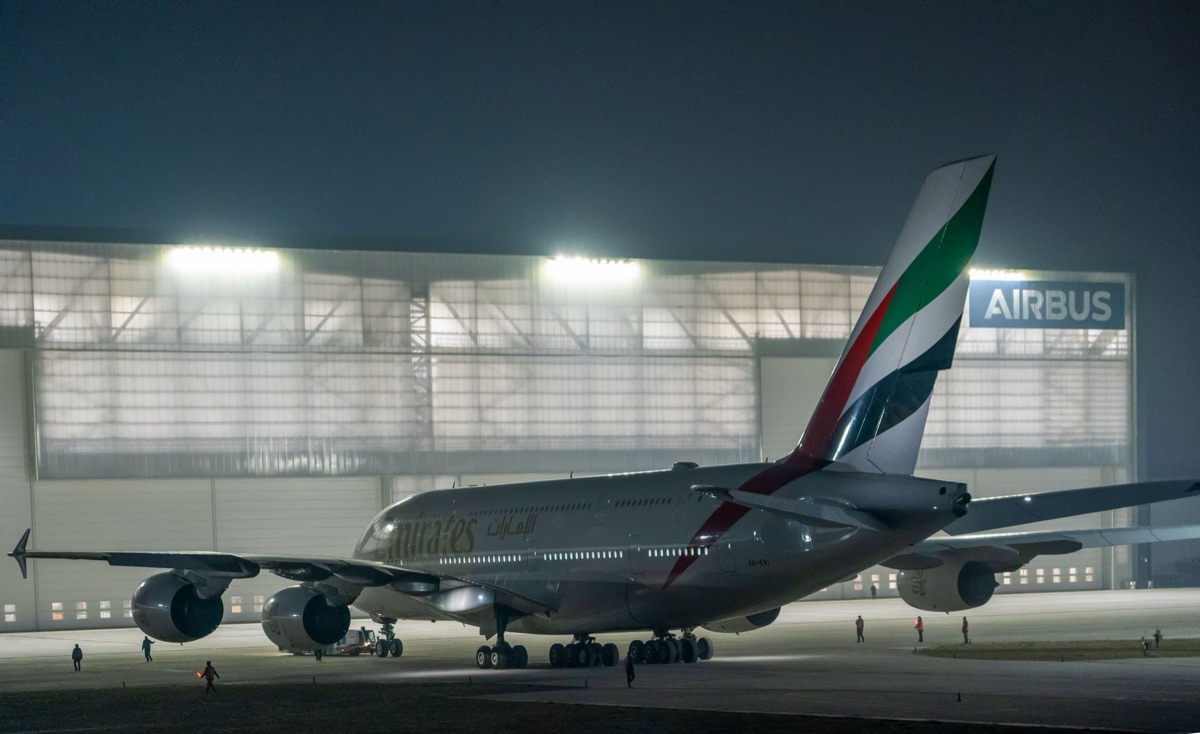 두바이 공항 A380 항공기 위치