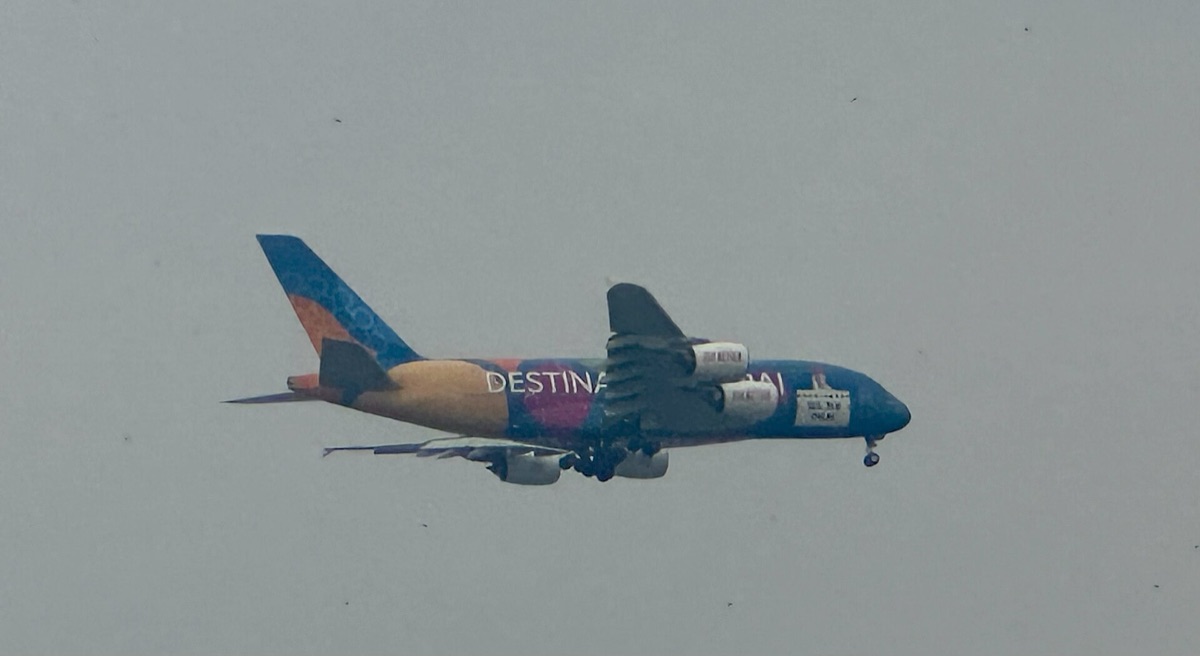 A380 vliegtuig op het vliegveld van Dubai International Airport