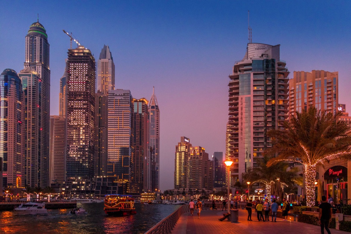 hotel exterior en el marina de dubai