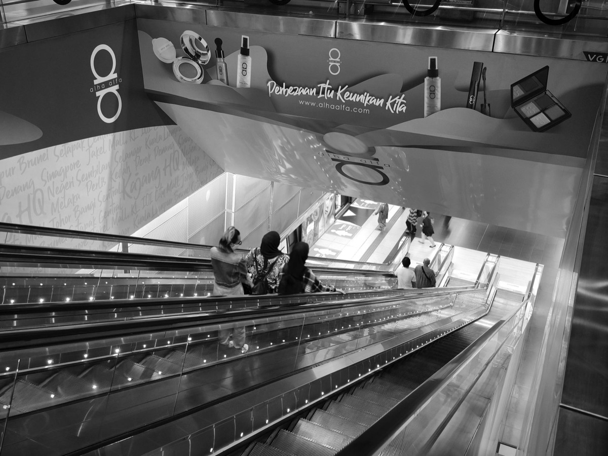 Dubai Mall Escalator