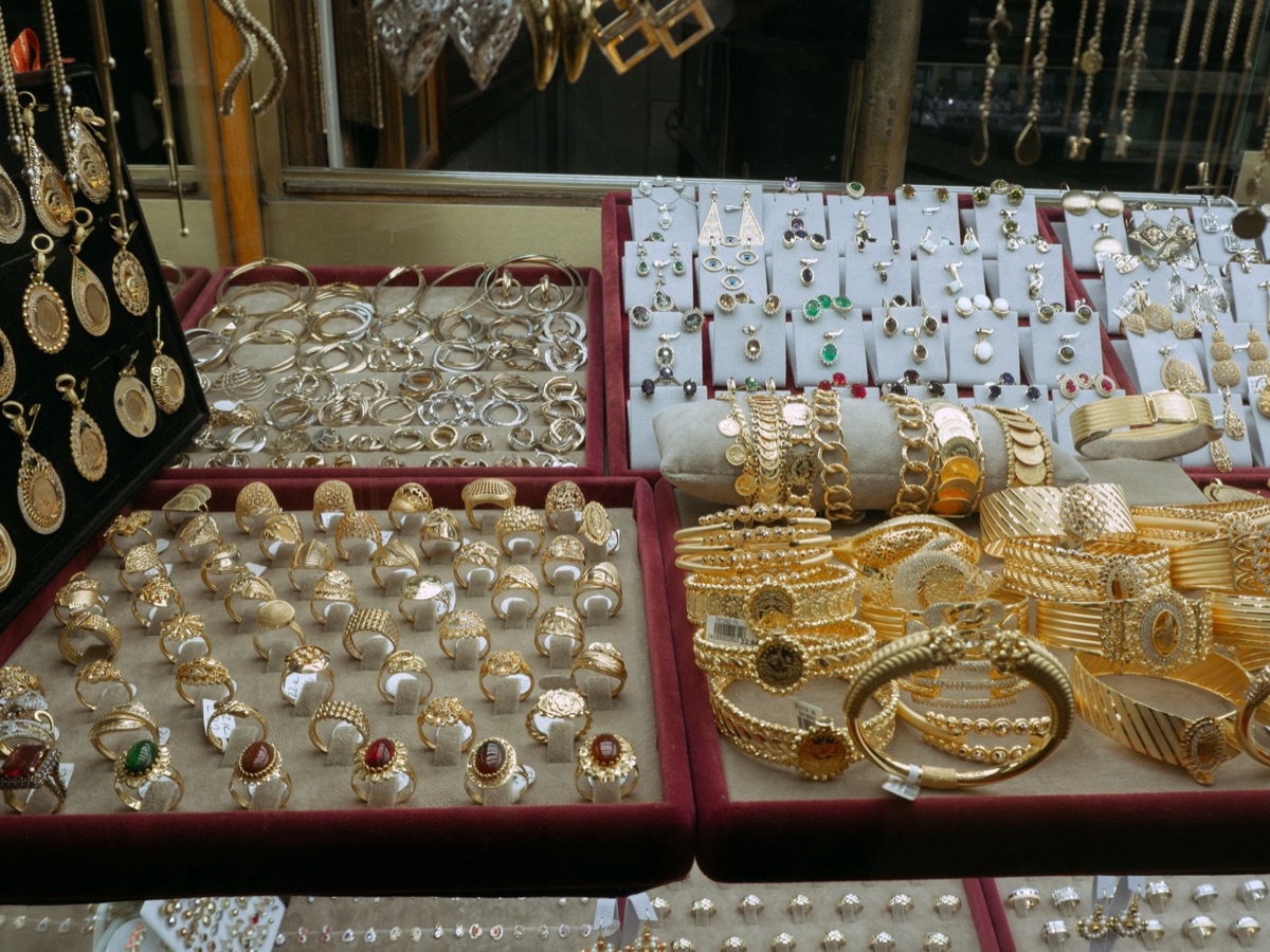 Exibição de joias de ouro