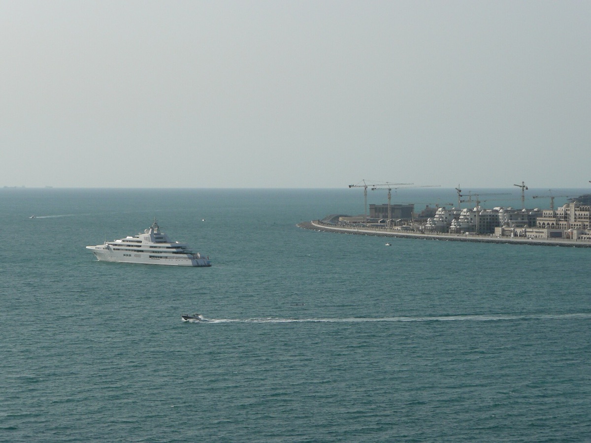 Dubai Palm Jumeirah Beach