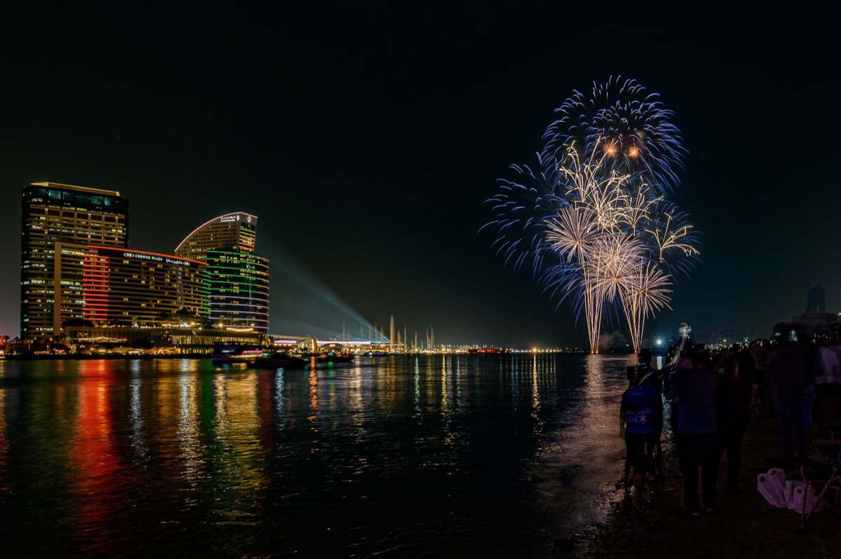 Dubai Festival Crowd